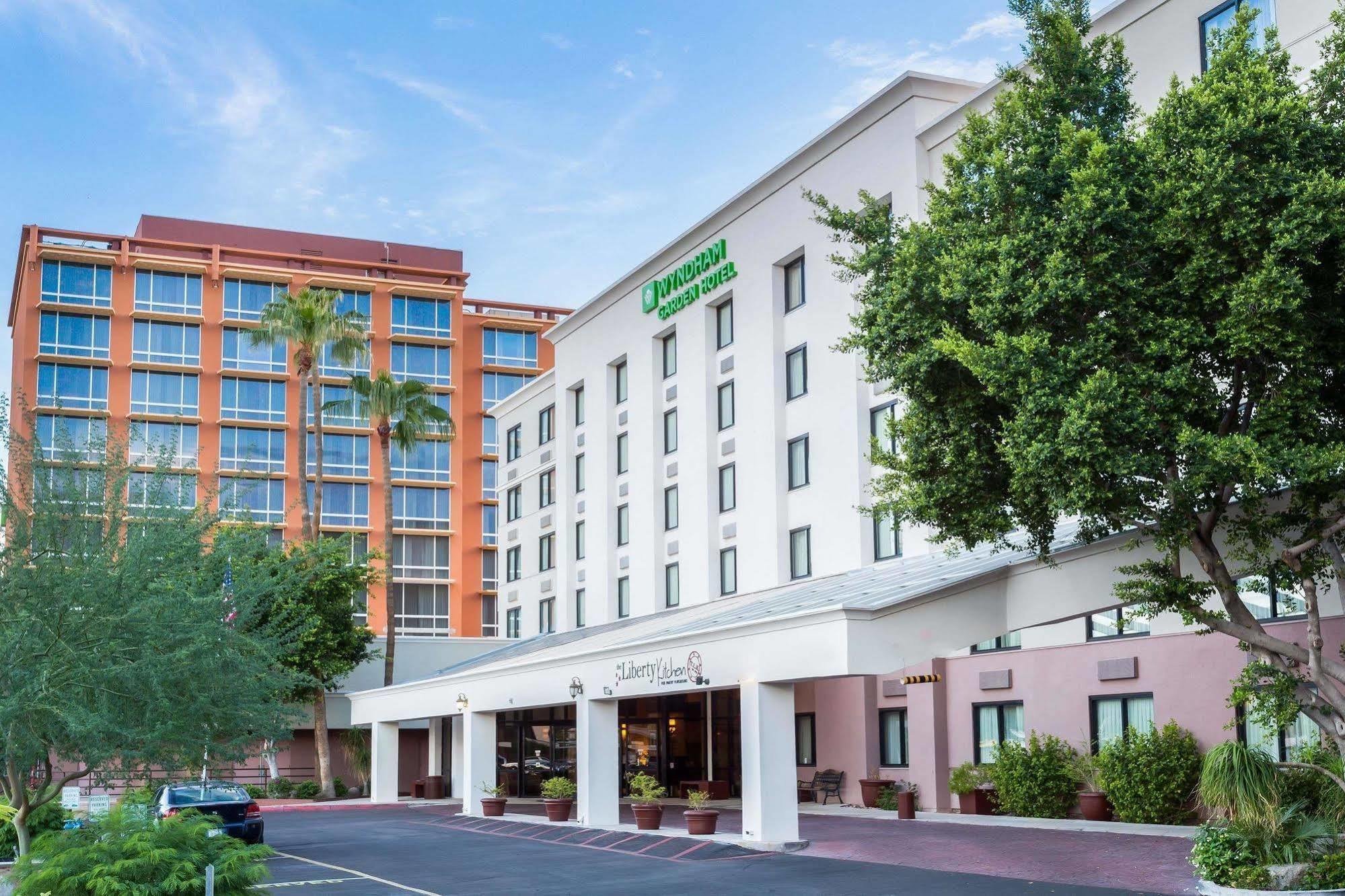 Midtown Garden Inn Phoenix Eksteriør billede